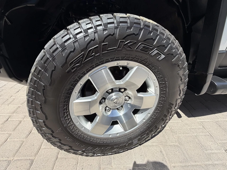 2008 Toyota FJ Cruiser - Image 26 of 31