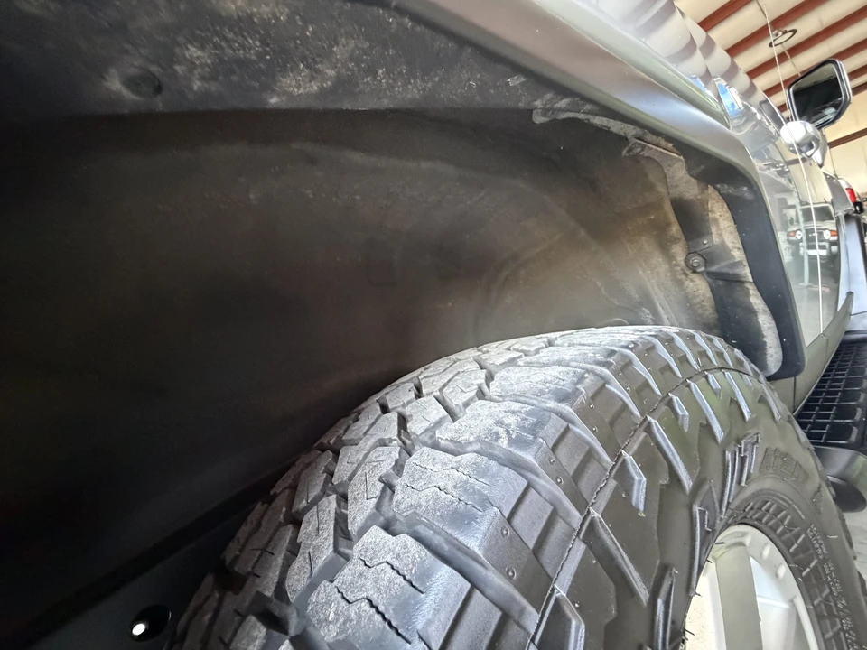 2008 Toyota FJ Cruiser - Image 30 of 31