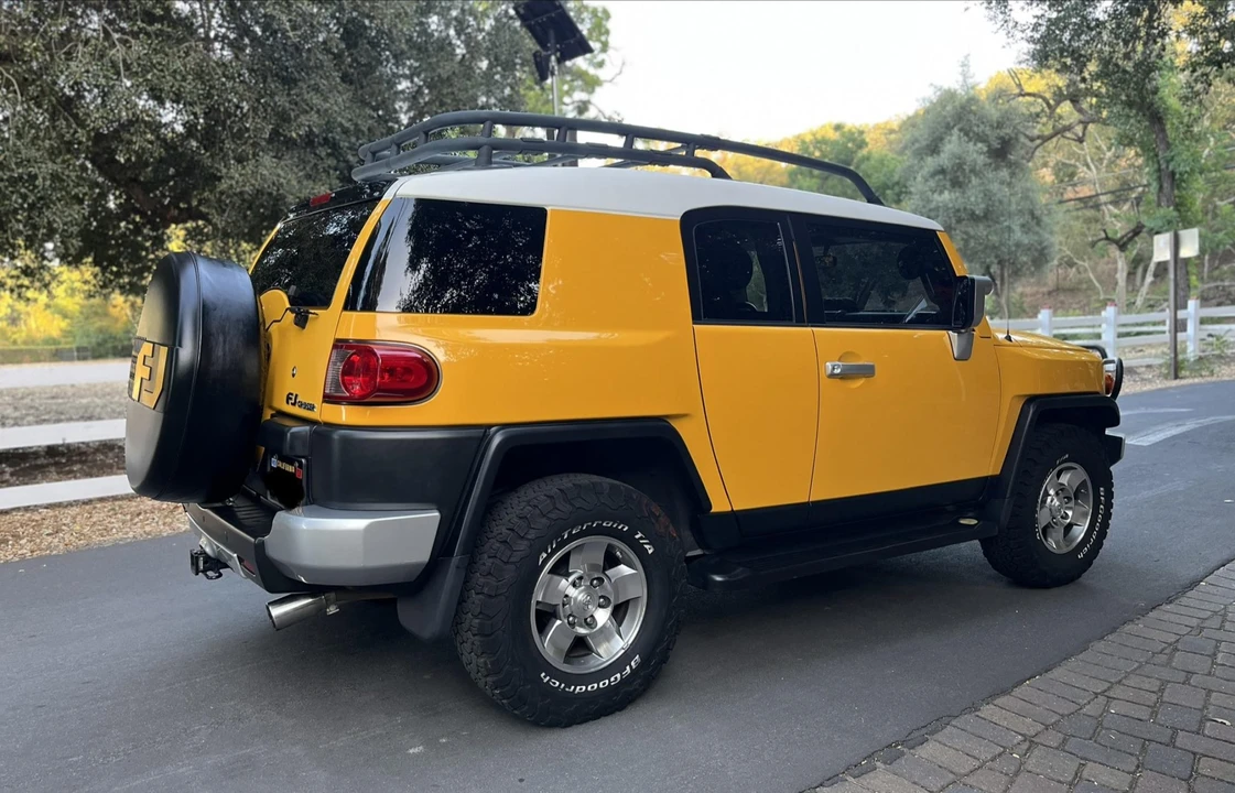 2008 Toyota FJ Cruiser - Image 7 of 31