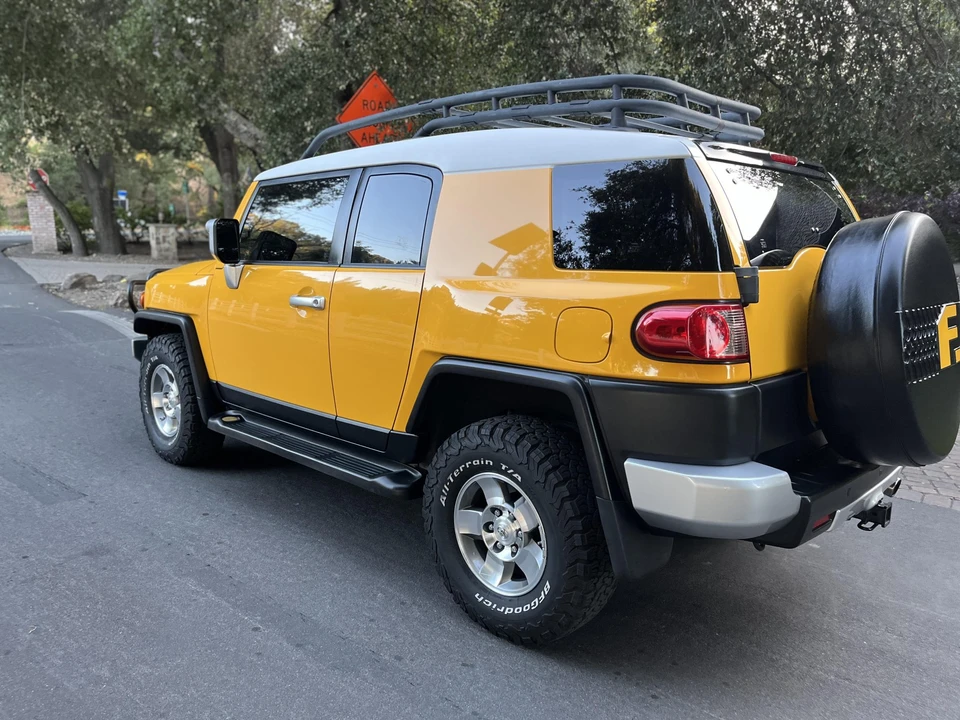 2008 Toyota FJ Cruiser - Image 11 of 31