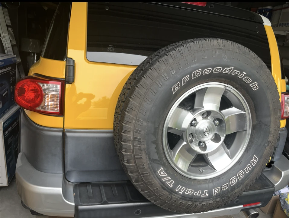 2008 Toyota FJ Cruiser - Image 28 of 31