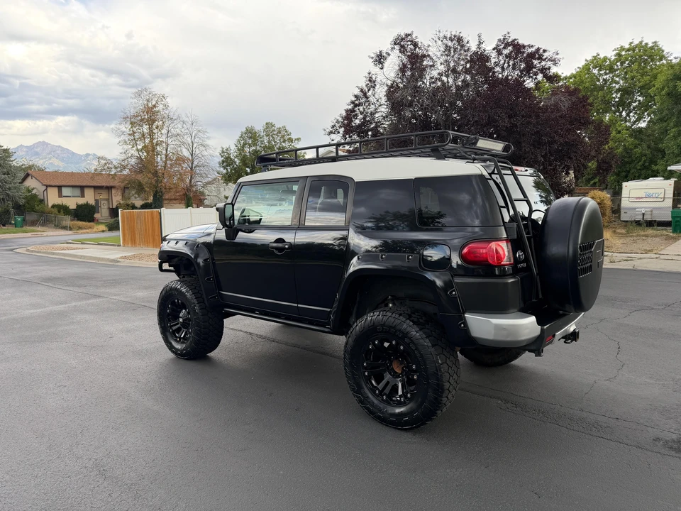 2008 Toyota FJ Cruiser - Image 8 of 31