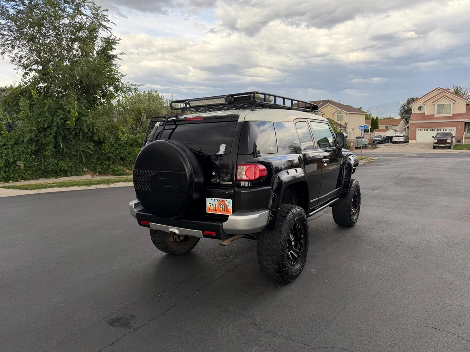 2008 Toyota FJ Cruiser - Image 9 of 31