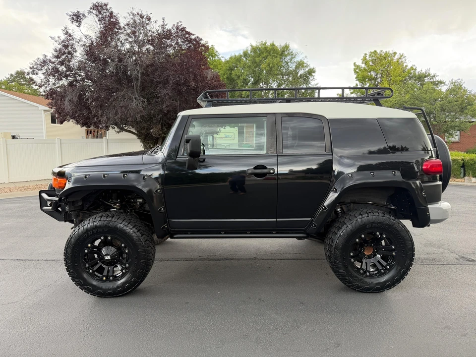2008 Toyota FJ Cruiser - Image 7 of 31