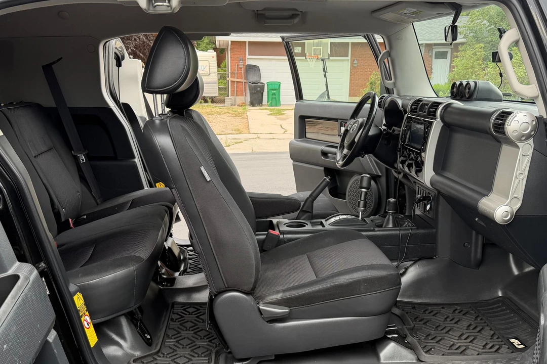 2008 Toyota FJ Cruiser - Image 20 of 31