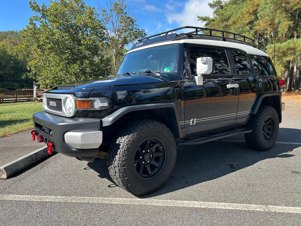 2008 Toyota FJ Cruiser - Image 8 of 31
