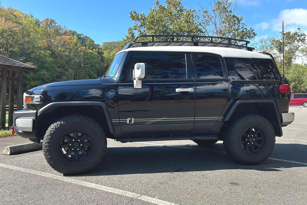 2008 Toyota FJ Cruiser - Image 3 of 31