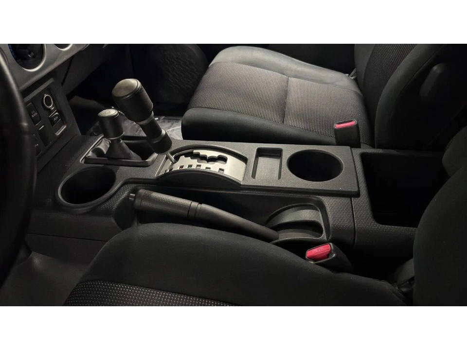 2008 Toyota FJ Cruiser - Image 30 of 31