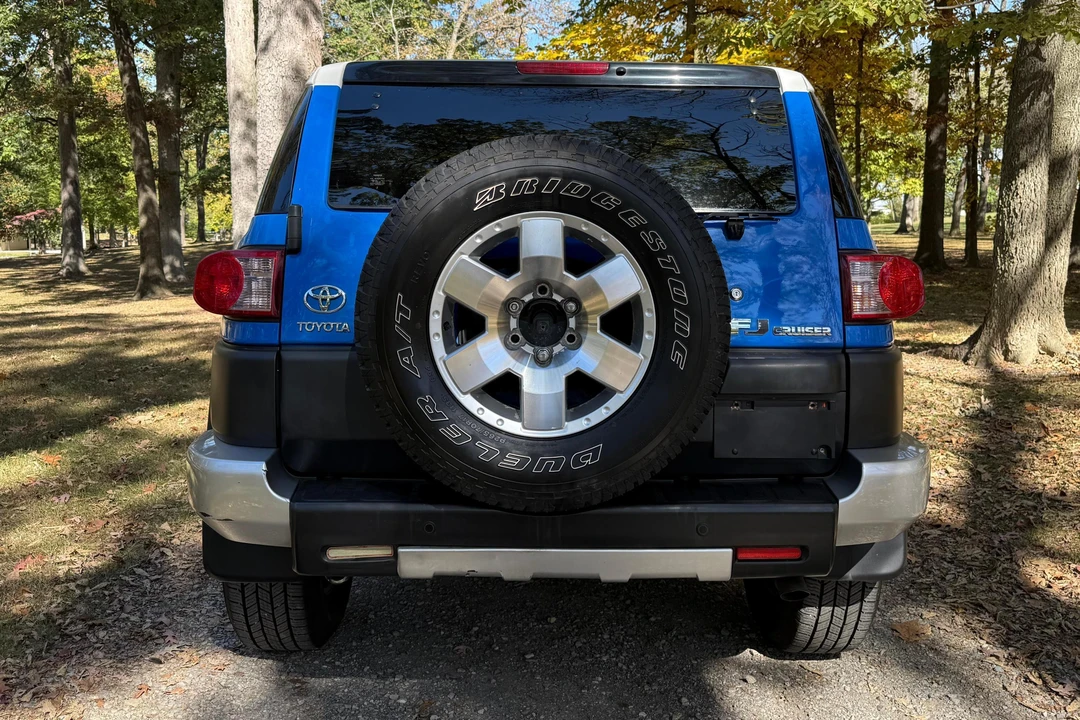 2008 Toyota FJ Cruiser - Image 5 of 31