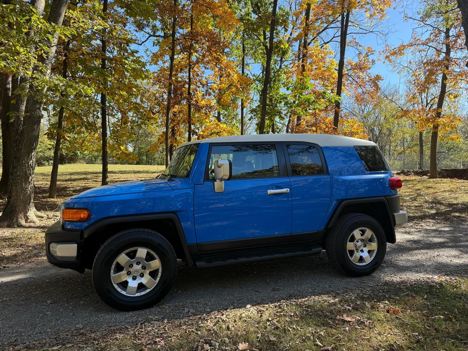 2008 Toyota FJ Cruiser - Image 9 of 31