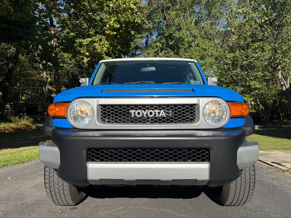 2008 Toyota FJ Cruiser - Image 15 of 31