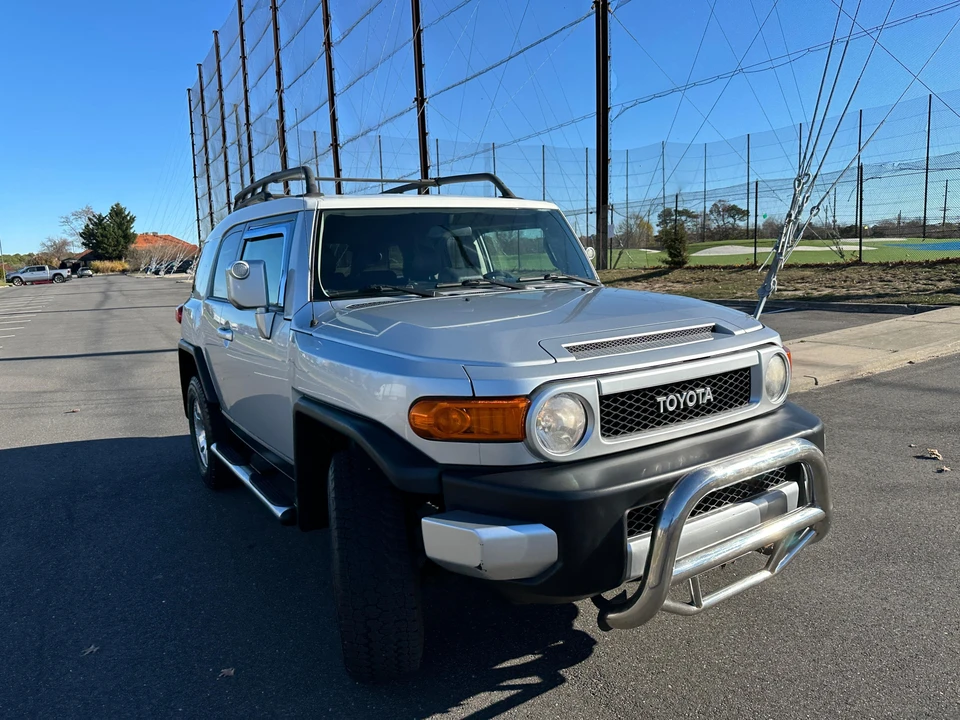 2008 Toyota FJ Cruiser - Image 14 of 31