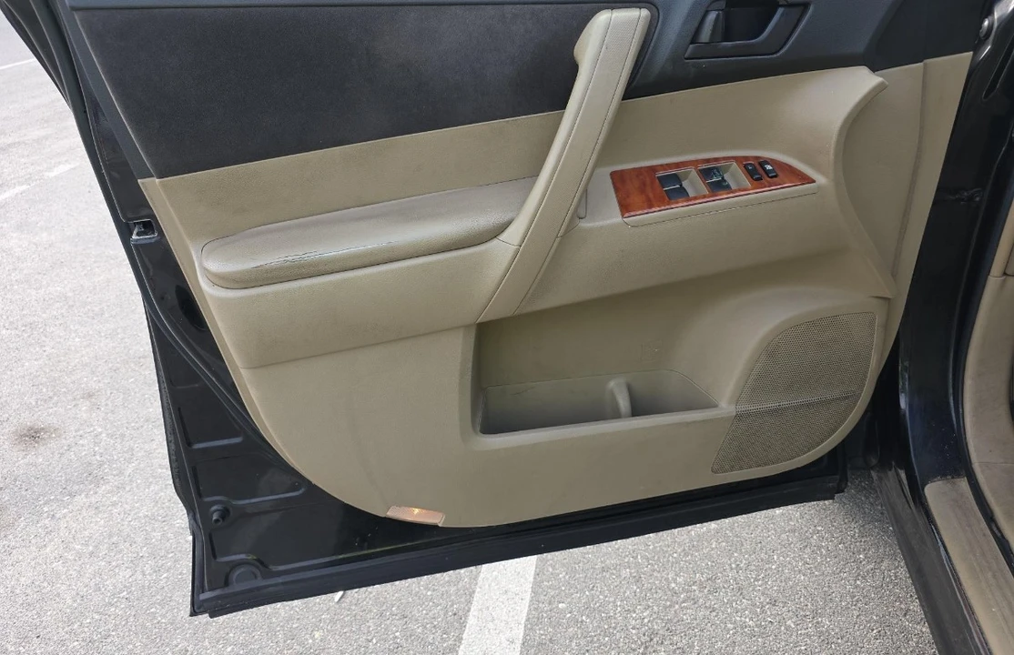 2008 Toyota Highlander - Image 9 of 12