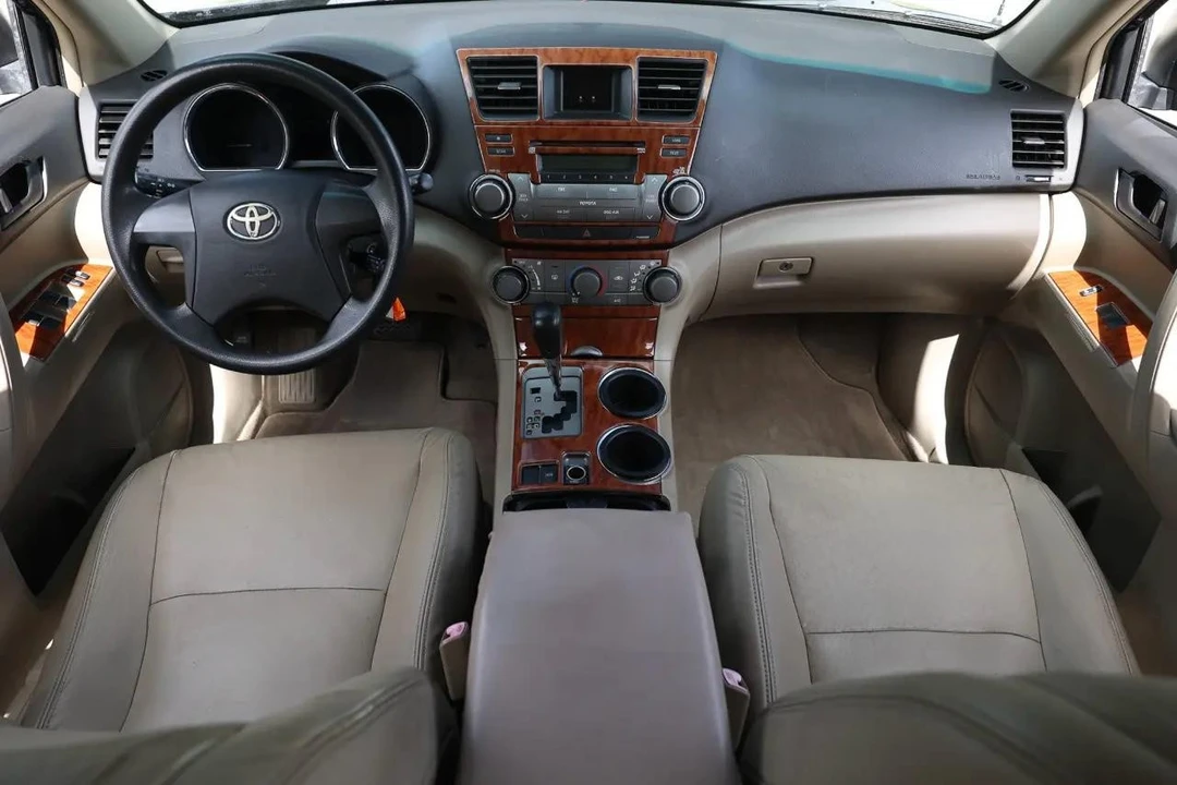 2008 Toyota Highlander - Image 2 of 12