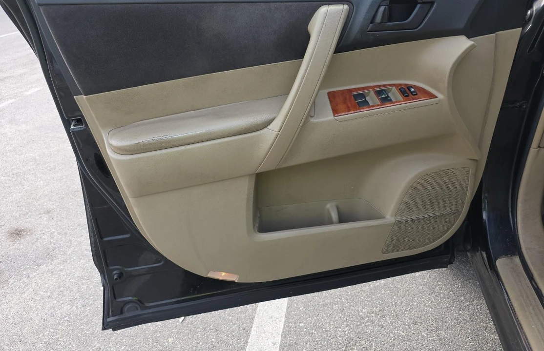 2008 Toyota Highlander - Image 9 of 12