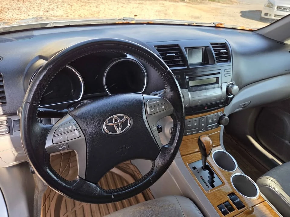 2008 Toyota Highlander - Image 8 of 11