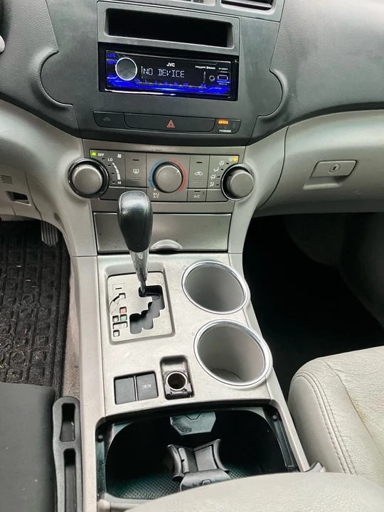 2008 Toyota Highlander - Image 12 of 19