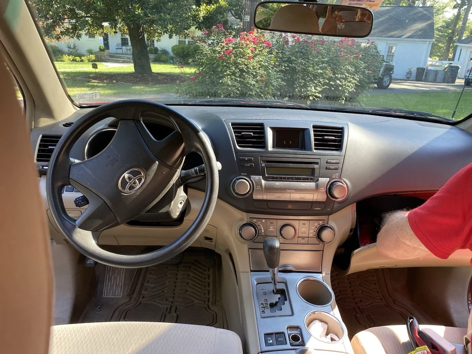 2008 Toyota Highlander - Image 8 of 12