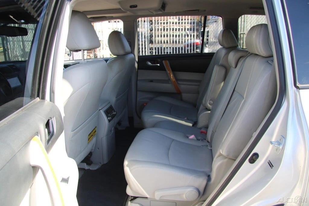 2008 Toyota Highlander - Image 21 of 24