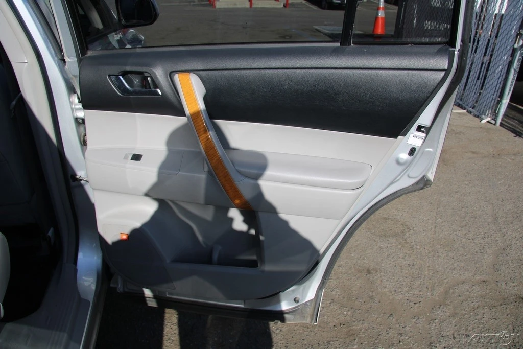 2008 Toyota Highlander - Image 24 of 24