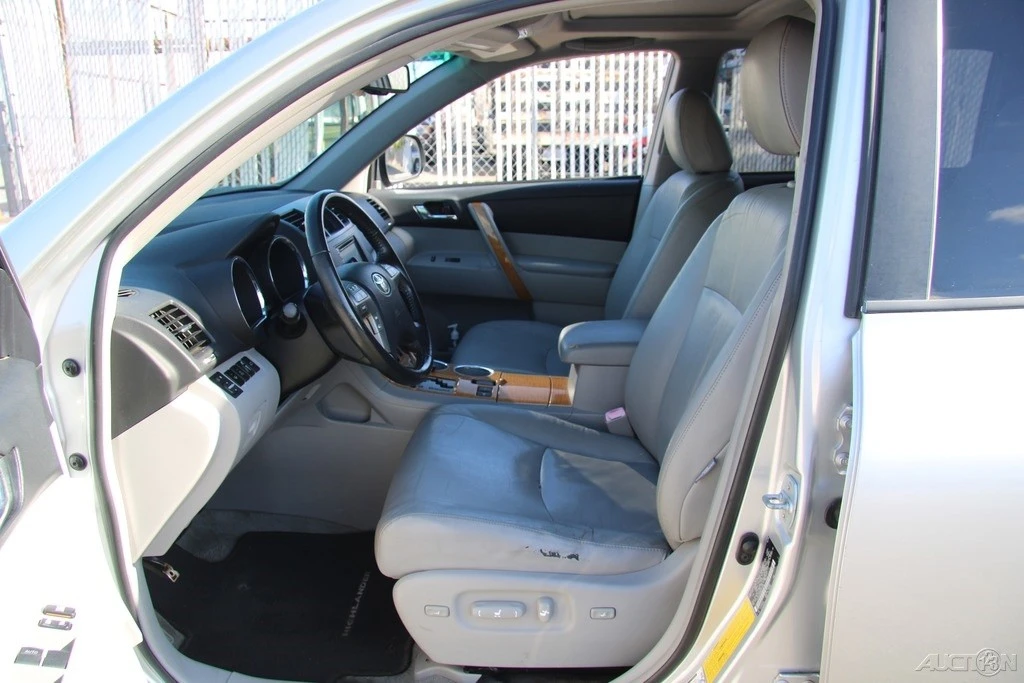 2008 Toyota Highlander - Image 14 of 24