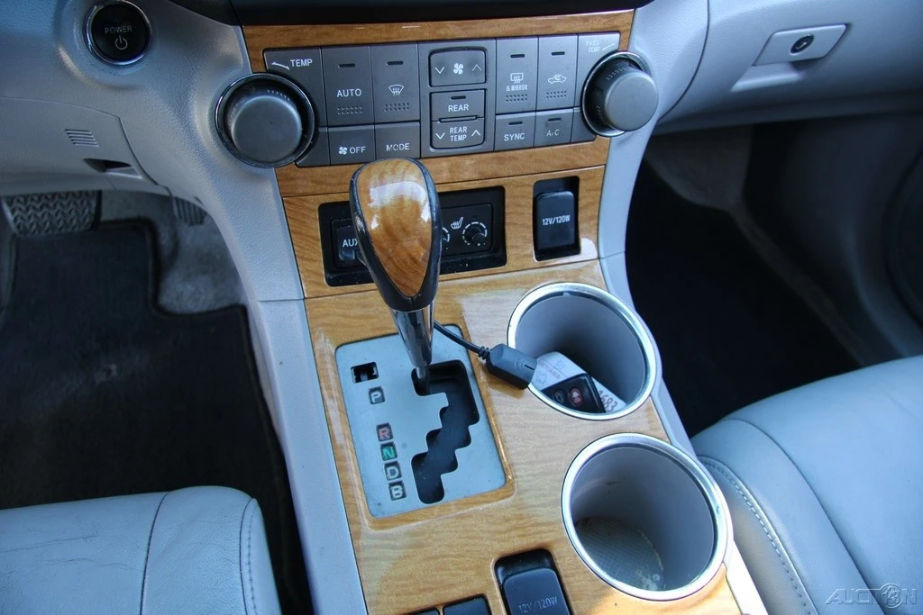 2008 Toyota Highlander - Image 19 of 24