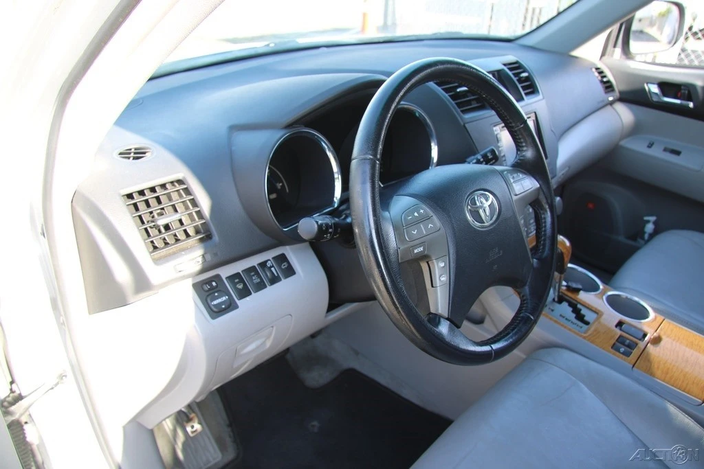2008 Toyota Highlander - Image 15 of 24