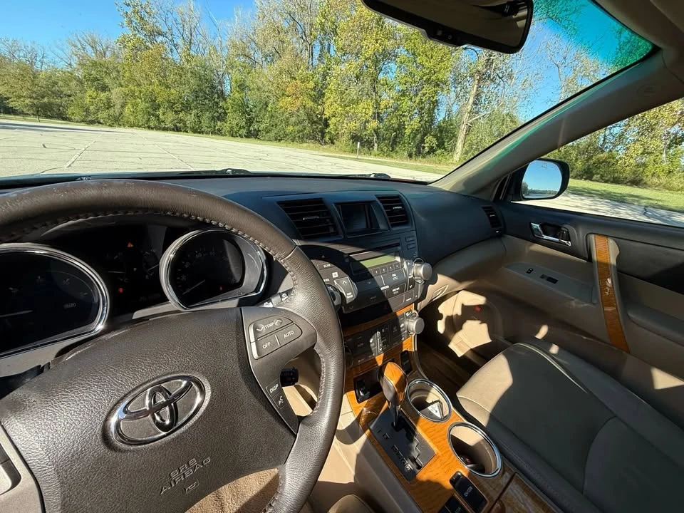 2008 Toyota Highlander - Image 17 of 19