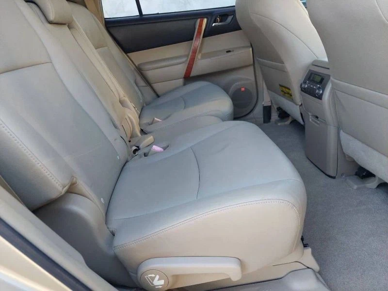 2008 Toyota Highlander - Image 8 of 12
