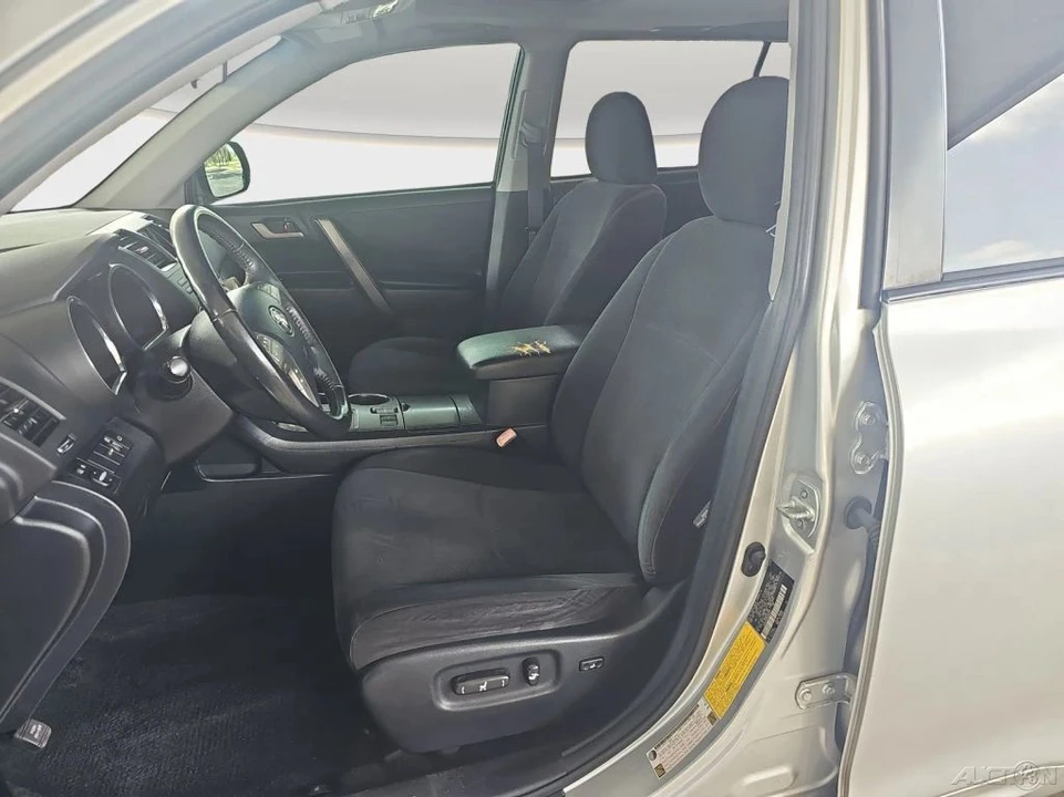 2008 Toyota Highlander - Image 8 of 21