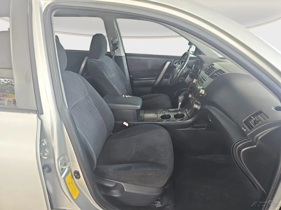 2008 Toyota Highlander - Image 19 of 21