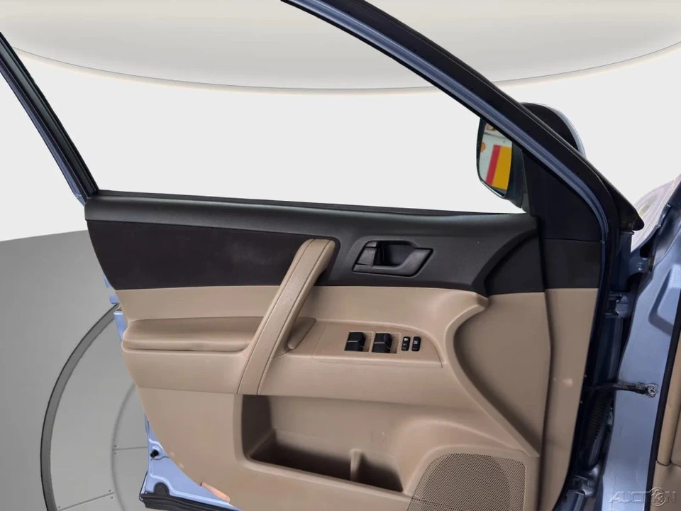 2008 Toyota Highlander - Image 13 of 21