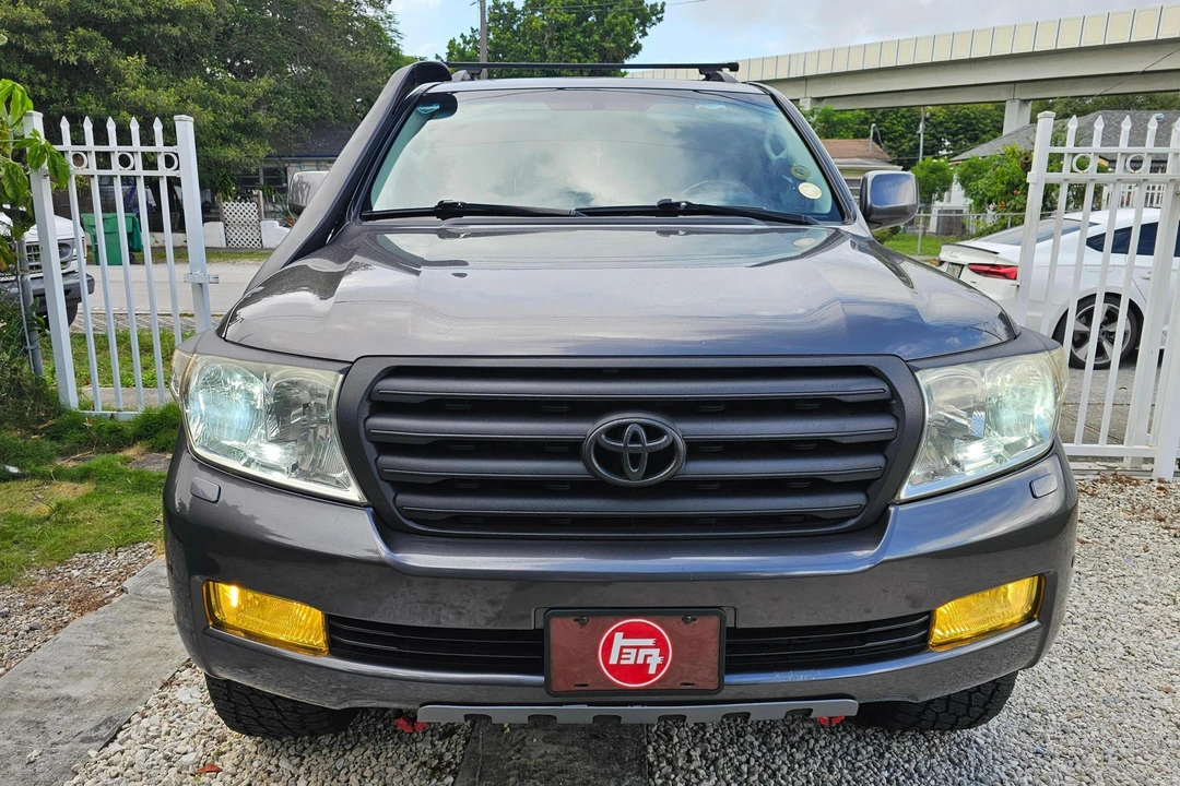 2008 Toyota J200 Land Cruiser - Image 2 of 31