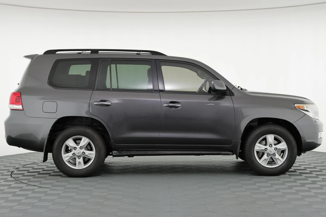 2008 Toyota J200 Land Cruiser - Image 3 of 31