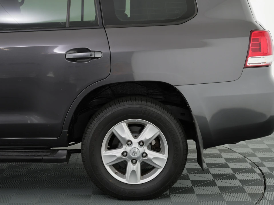 2008 Toyota J200 Land Cruiser - Image 20 of 31