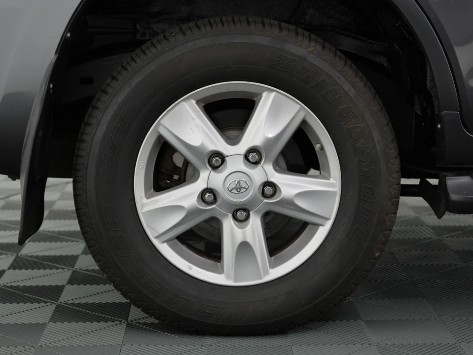 2008 Toyota J200 Land Cruiser - Image 30 of 31