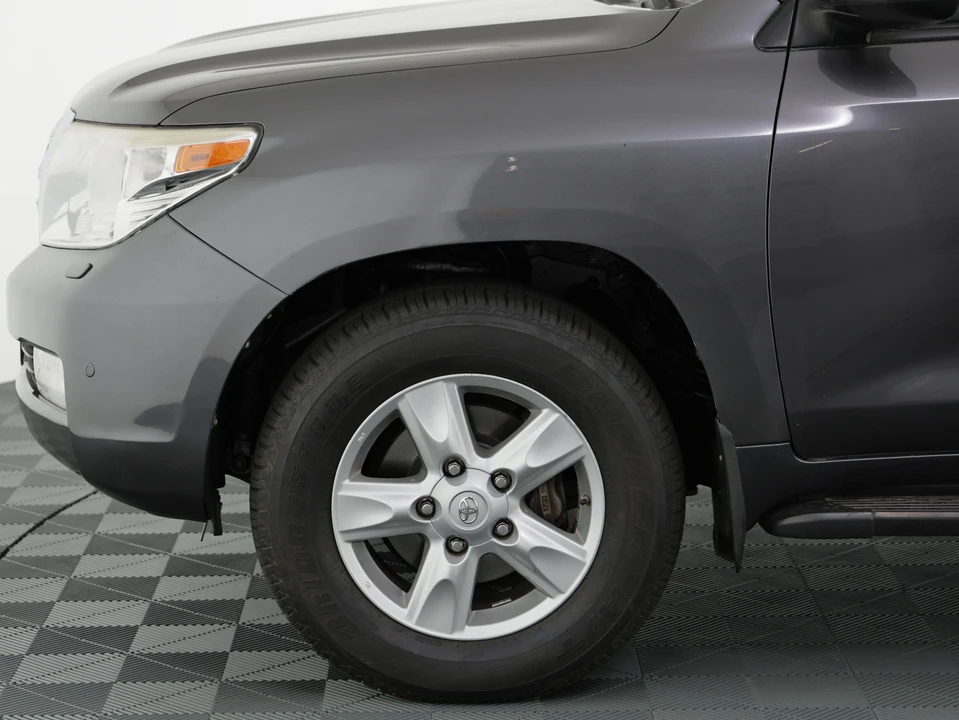 2008 Toyota J200 Land Cruiser - Image 17 of 31