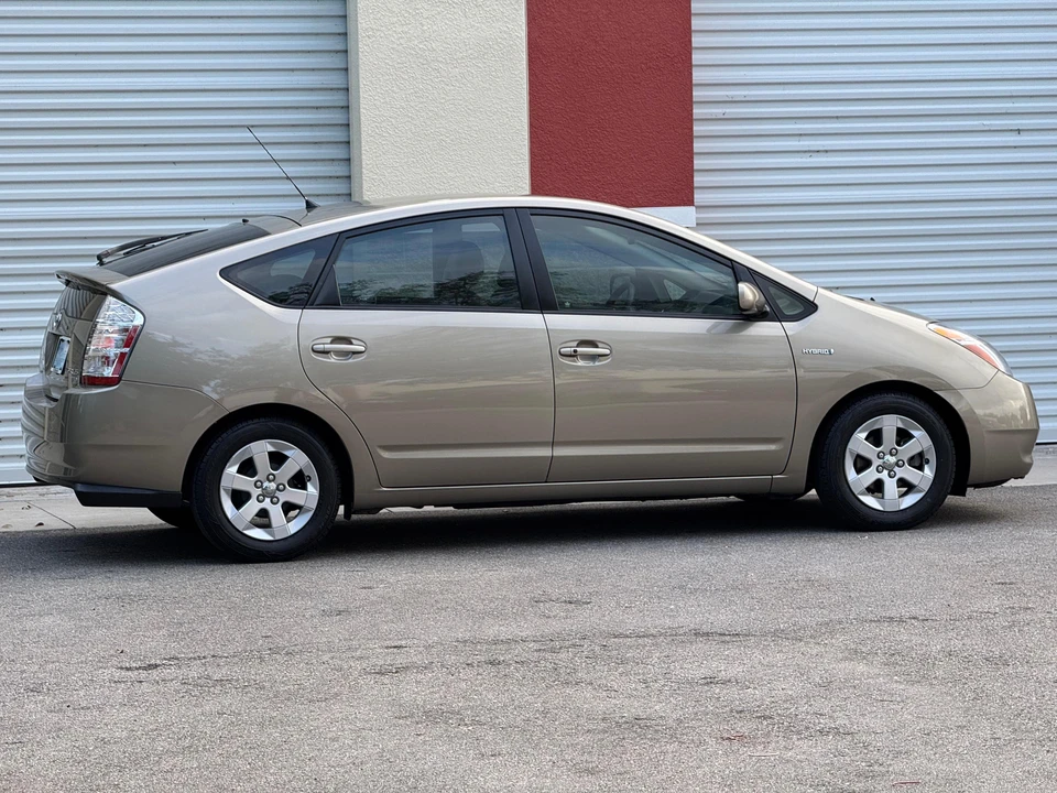 2008 Toyota Prius 2nd Gen - Image 12 of 31
