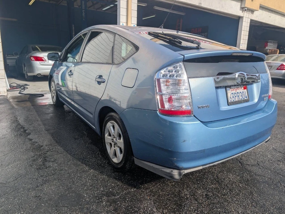 2008 Toyota Prius 2nd Gen - Image 3 of 15