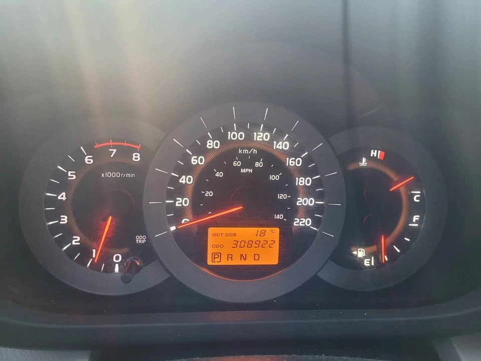 2008 Toyota RAV4 3rd Gen - Image 6 of 8