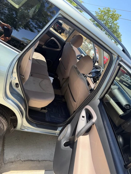 2008 Toyota RAV4 3rd Gen - Image 7 of 9