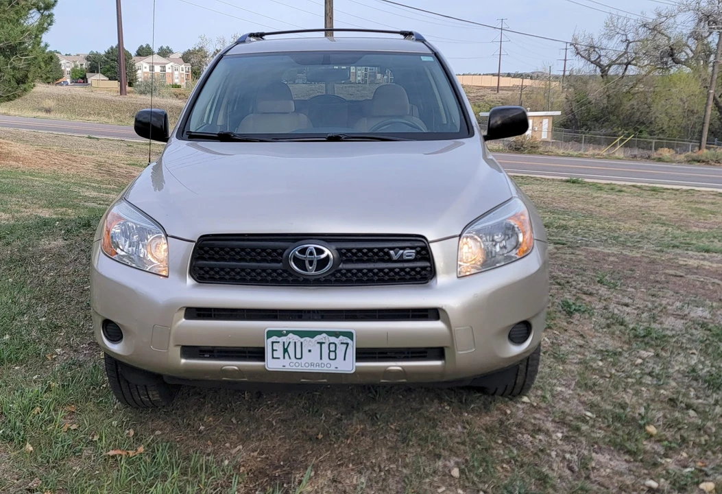 2008 Toyota RAV4 3rd Gen - Image 13 of 31