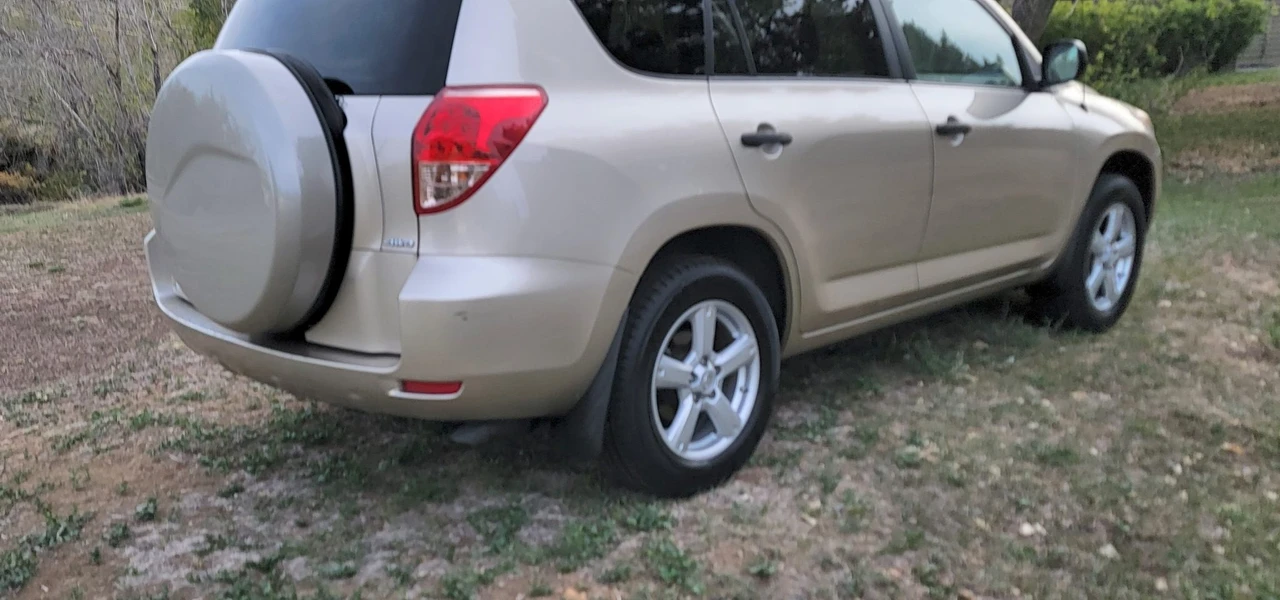2008 Toyota RAV4 3rd Gen - Image 7 of 31