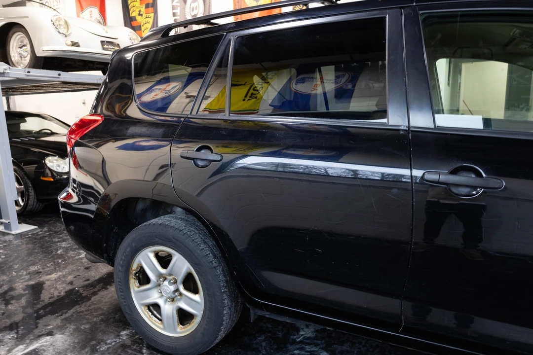 2008 Toyota RAV4 3rd Gen - Image 11 of 21