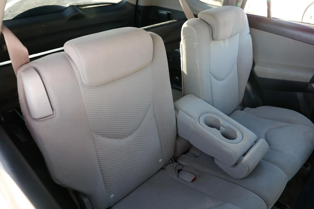 2008 Toyota RAV4 3rd Gen - Image 14 of 21