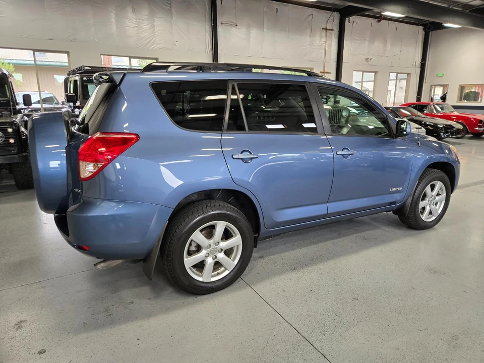 2008 Toyota RAV4 3rd Gen - Image 4 of 17