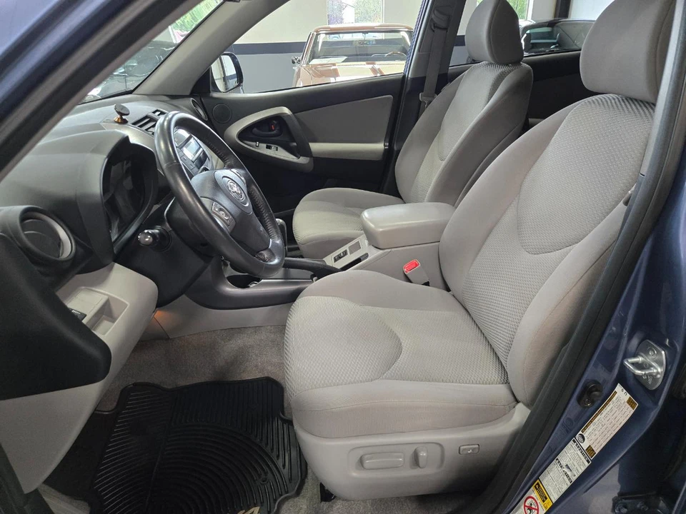 2008 Toyota RAV4 3rd Gen - Image 8 of 17