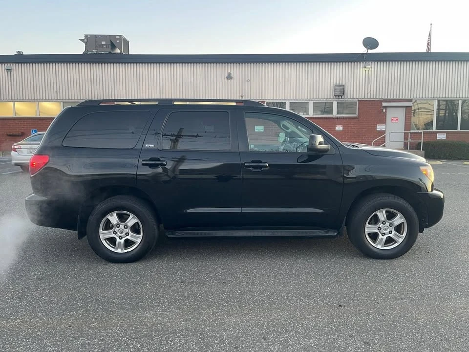 2008 Toyota Sequoia 2nd Gen - Image 2 of 4