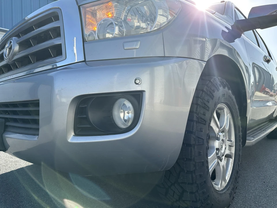 2008 Toyota Sequoia 2nd Gen - Image 23 of 31