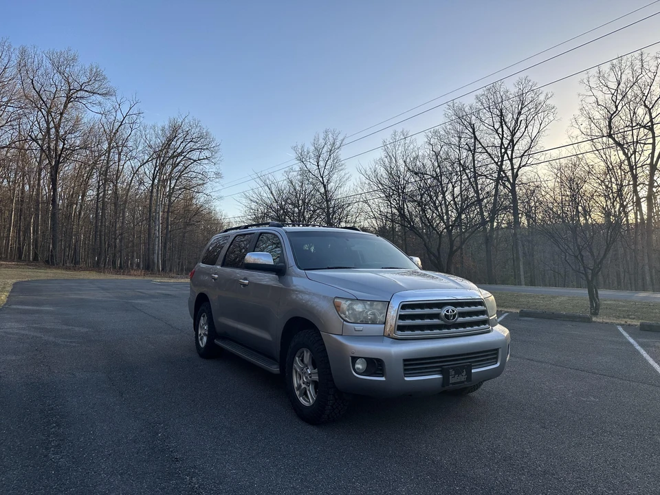 2008 Toyota Sequoia 2nd Gen - Image 16 of 31
